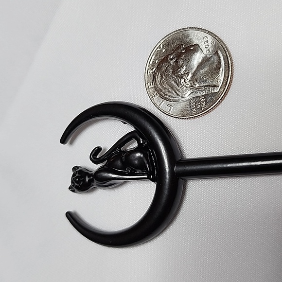 Cat in moon Hair Styling Stick - Picture 3 of 3